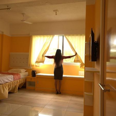 Niasha Hotel Mangalore Eksteriør billede